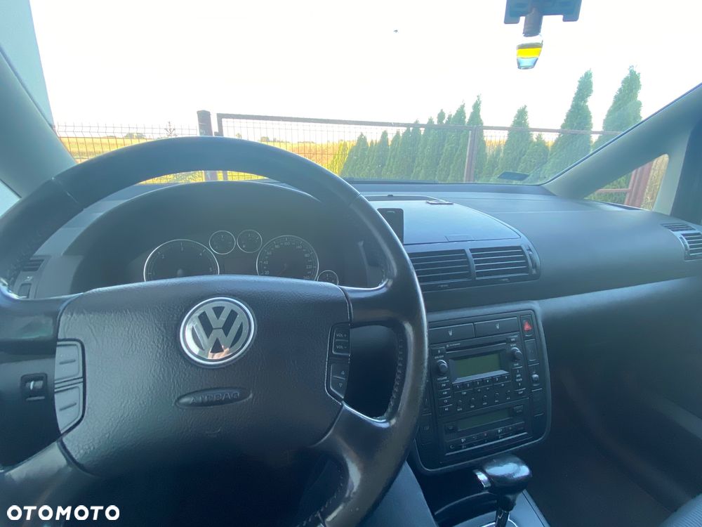 Volkswagen Sharan - 10