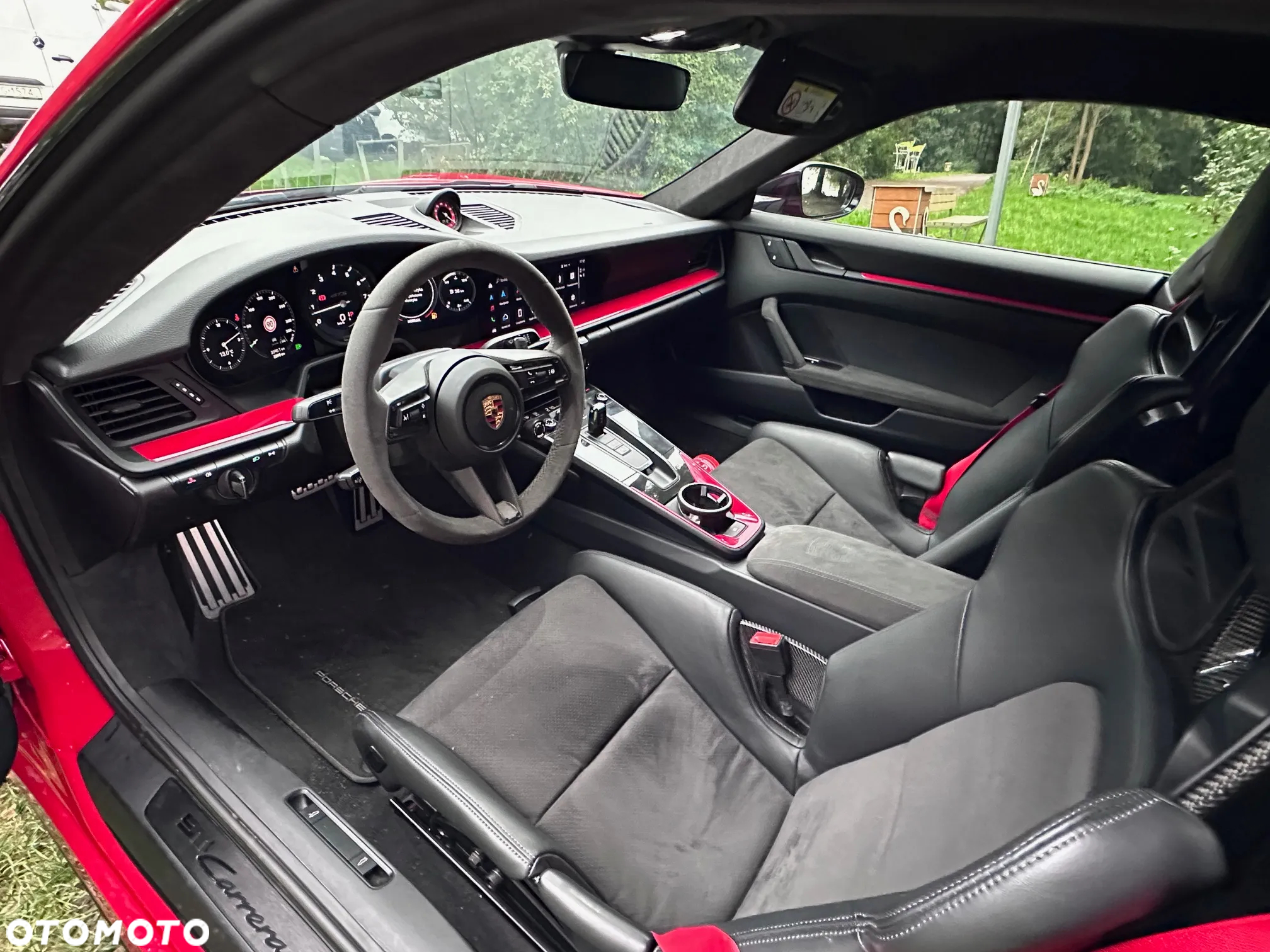 Porsche 911 Carrera GTS - 9
