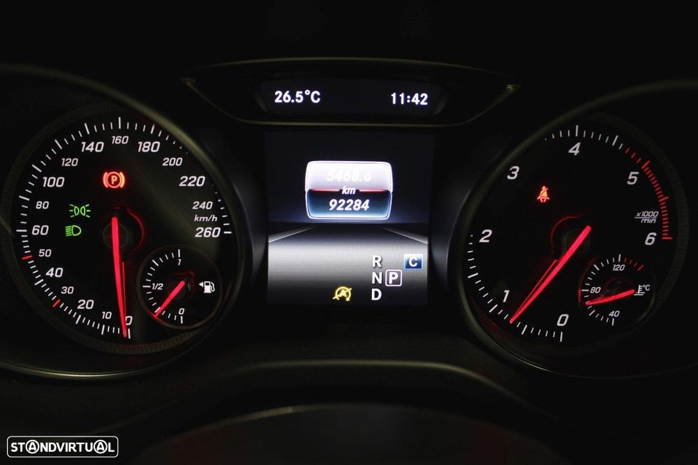 Mercedes-Benz CLA 220 - 29