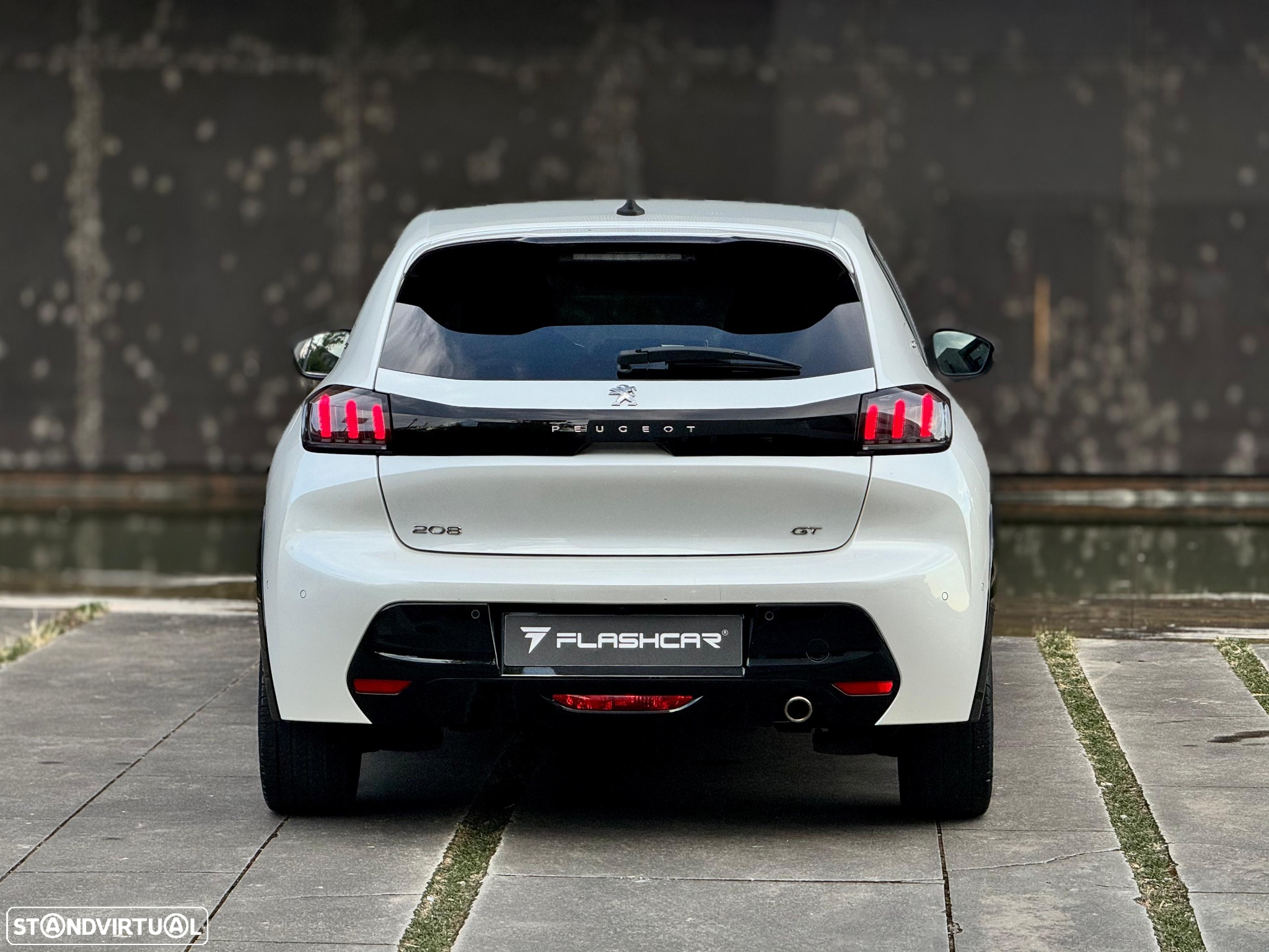 Peugeot 208 1.2 PureTech GT Line EAT8 - 11
