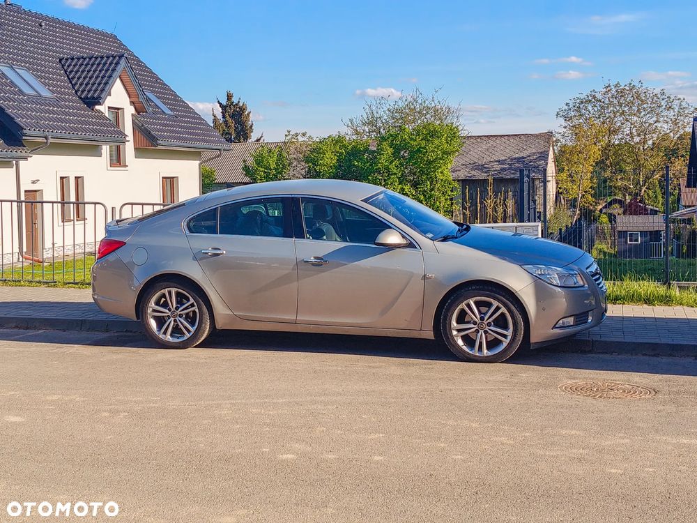 Opel Insignia 2.0 CDTI - 1