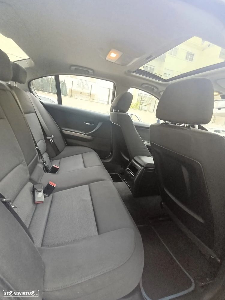 BMW 320 d Sport - 21