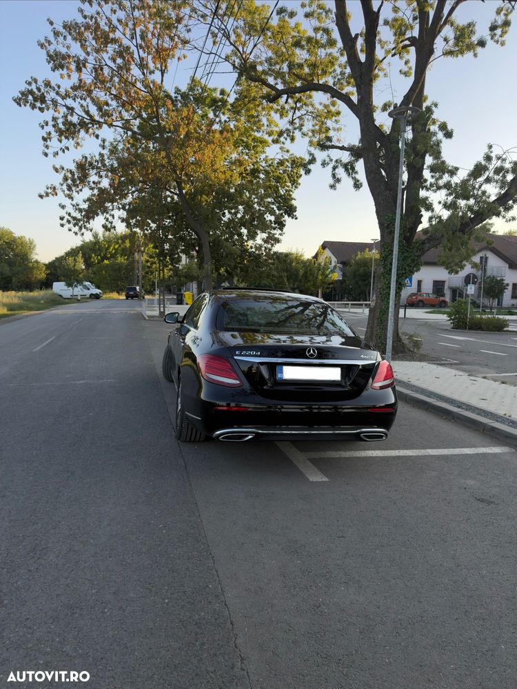 Mercedes-Benz E 220 d 4MATIC Aut. - 3