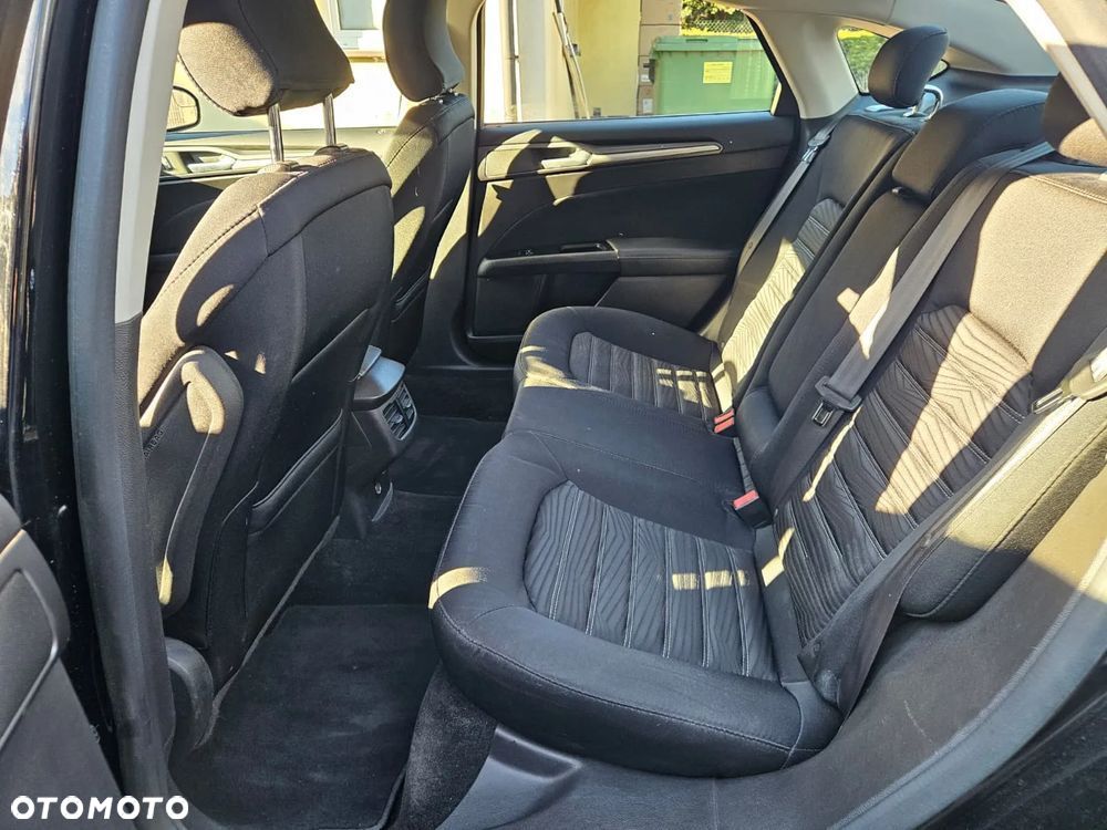 Ford Fusion - 3