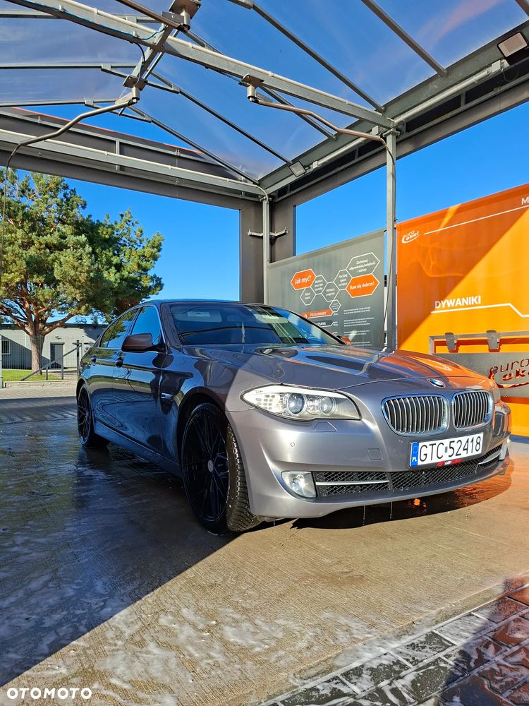 BMW Seria 5 535i Sport-Aut Luxury Line - 1