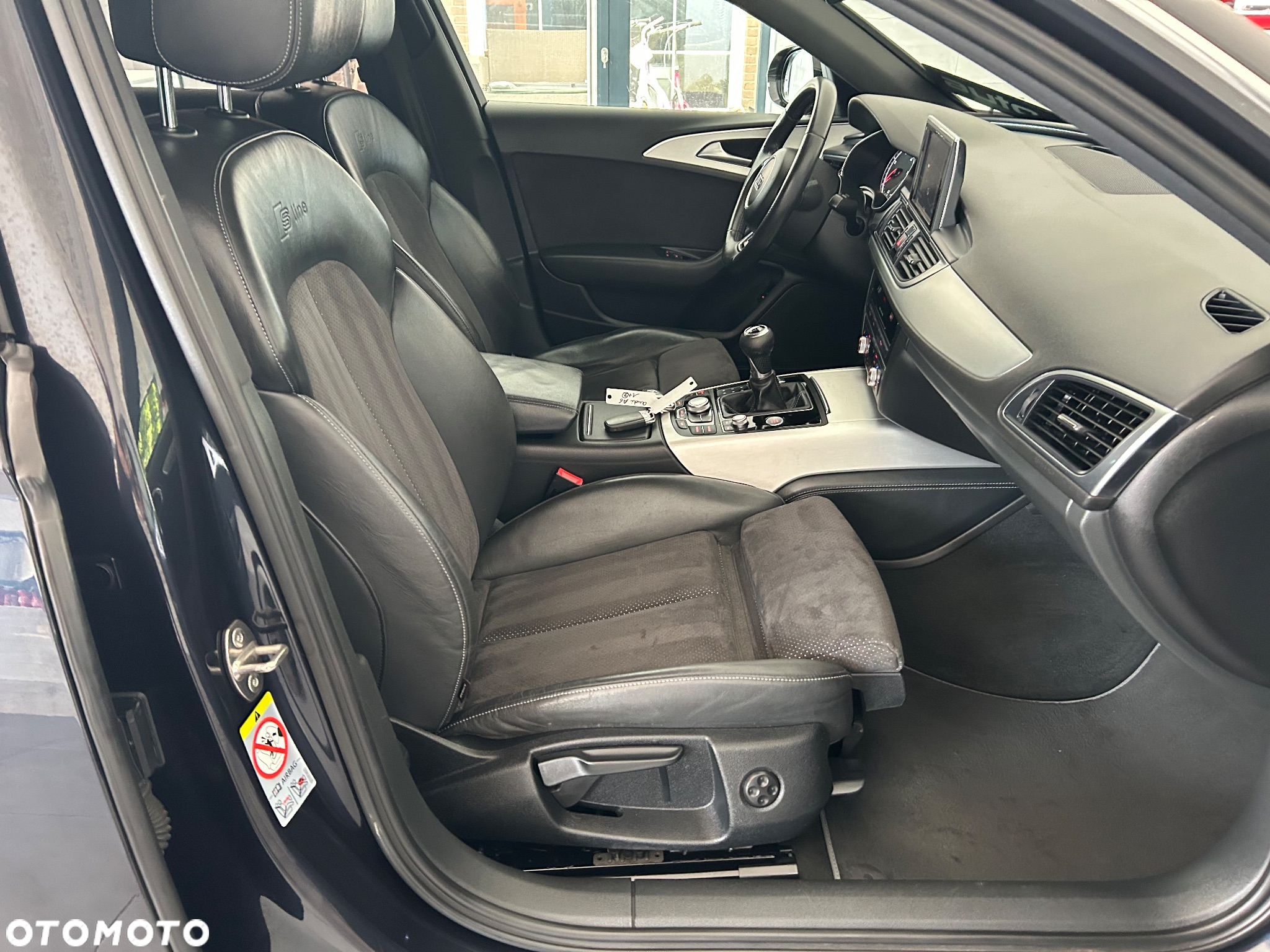 Audi A6 Avant 2.0 TDI Ultra - 32
