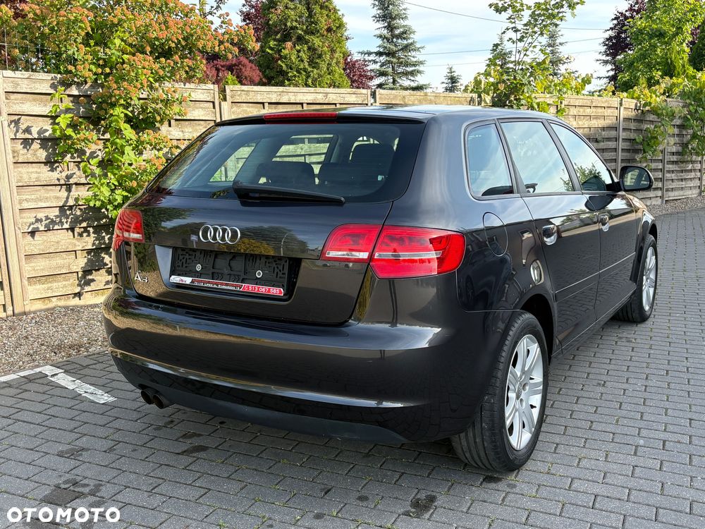 Audi A3 Sportback 1.4 TFSI Ambiente - 10