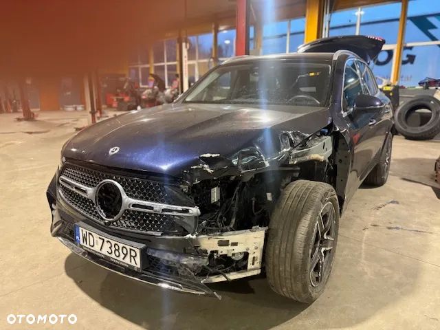 Mercedes-Benz GLC 220 d 4-Matic - 3