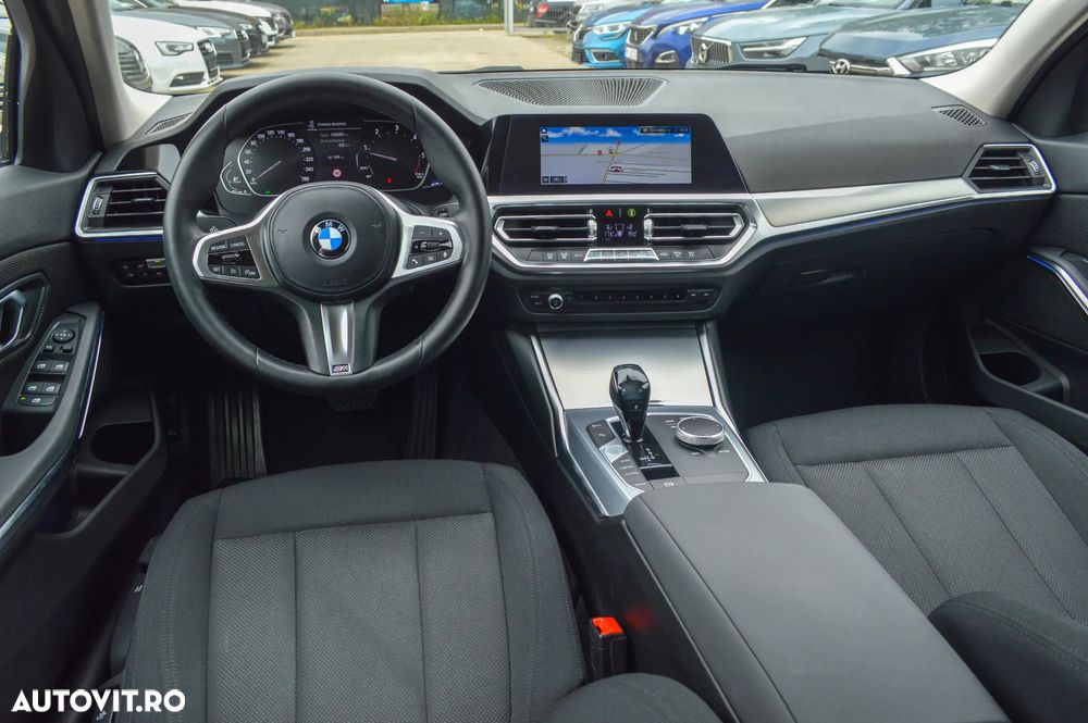 BMW Seria 3 318d Aut. Advantage - 32
