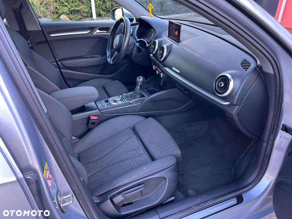 Audi A3 Sportback 1.6 TDI S tronic sport - 14