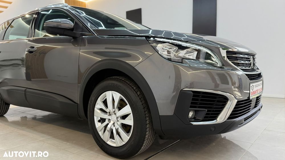 Peugeot 5008 - 17