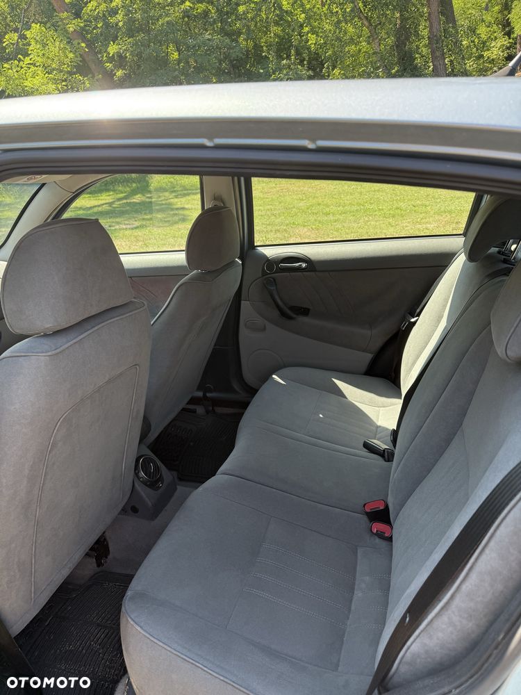 Alfa Romeo 147 - 6