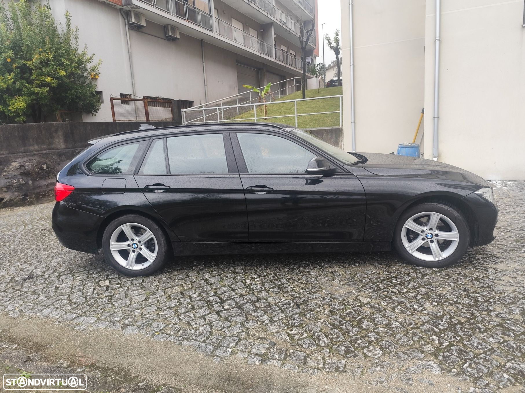 BMW 318 d Touring - 11