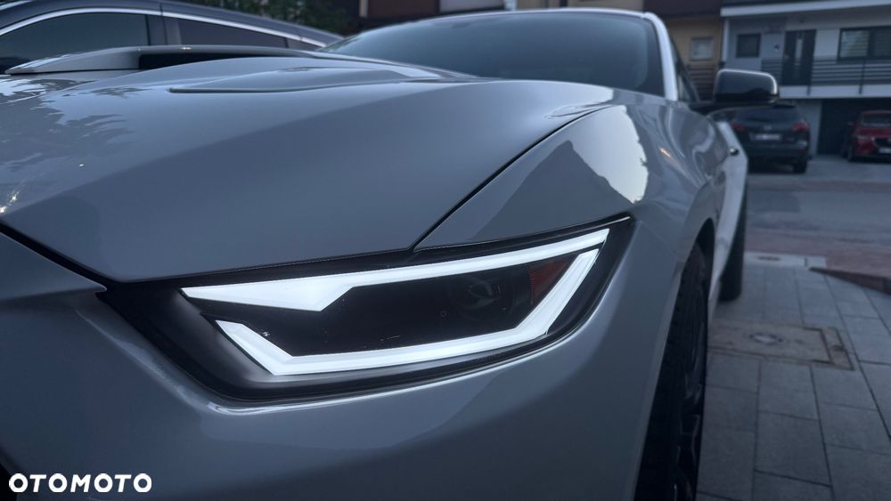 Ford Mustang 5.0 V8 GT - 2