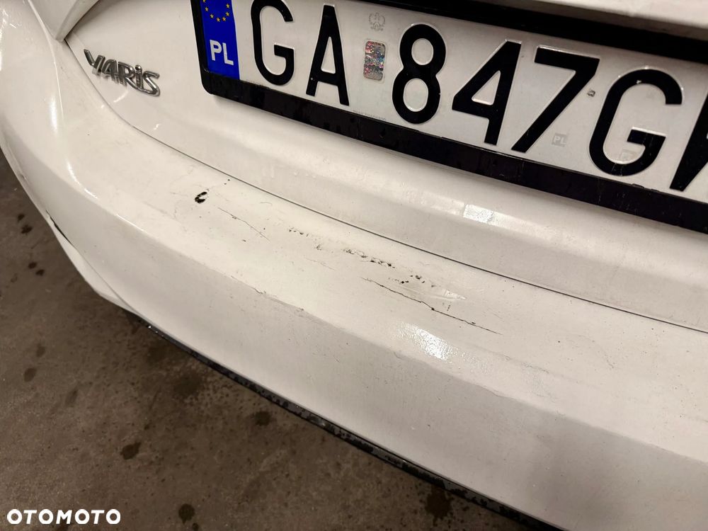 Toyota Yaris 1.5 Premium - 8