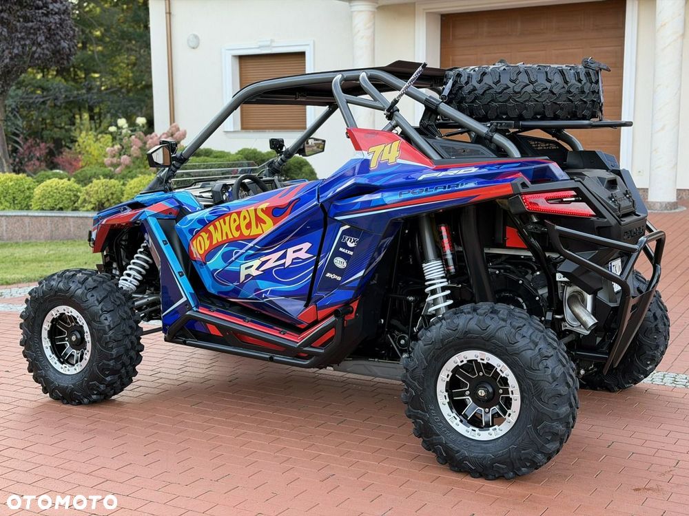 Polaris RZR - 16