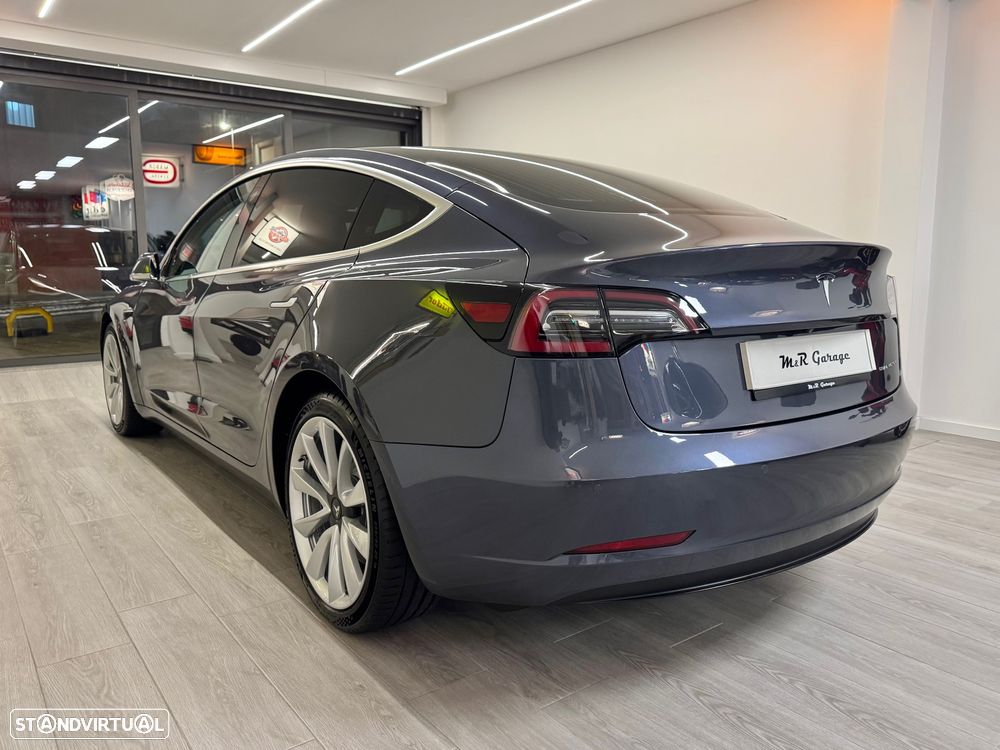 Tesla Model 3 - 2