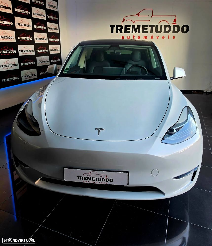 Tesla Model Y Long Range Dual Motor AWD - 4