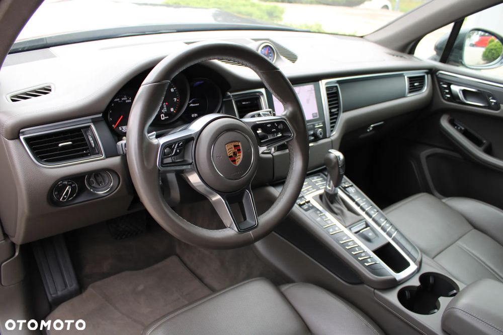 Porsche Macan - 15