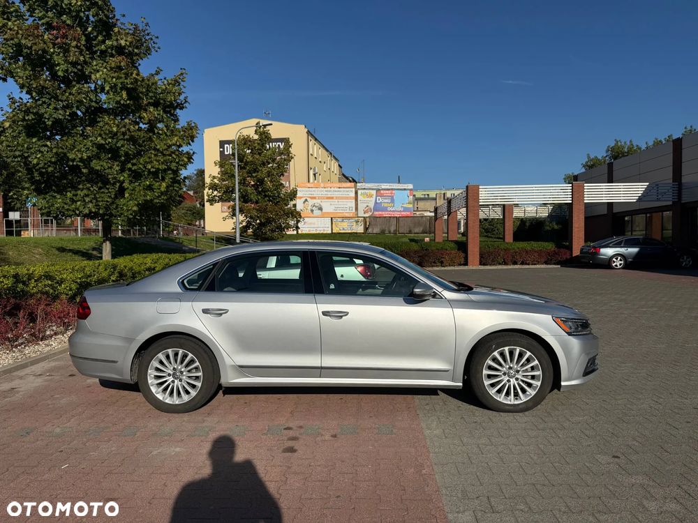Volkswagen Passat 1.8 TSI Comfortline DSG - 5