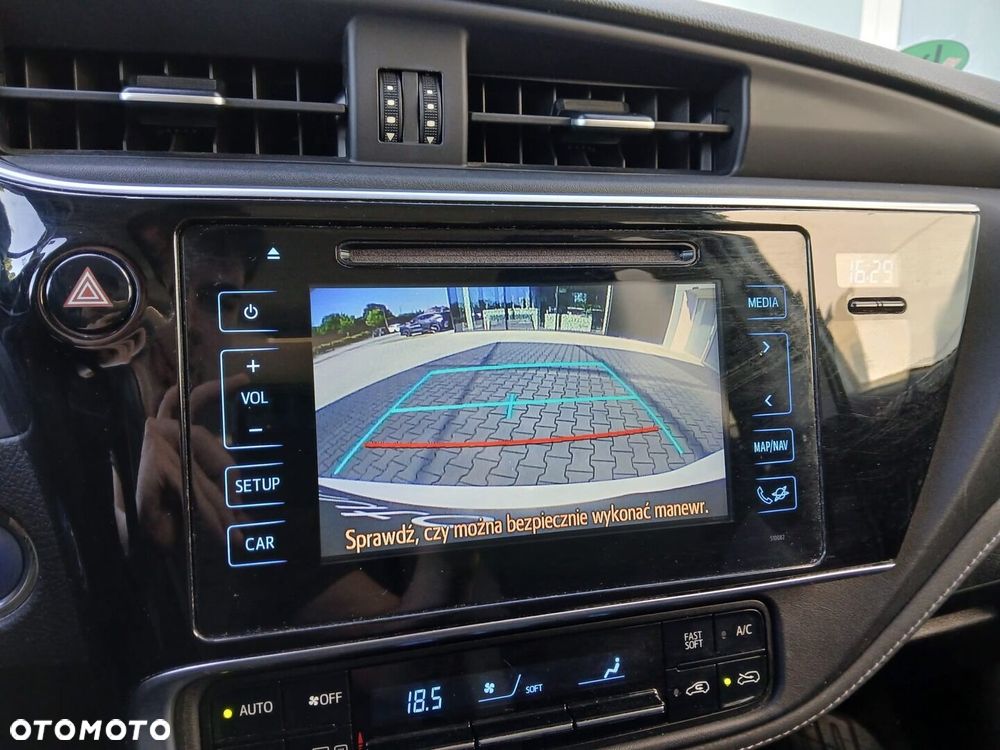 Toyota Auris Hybrid 135 Premium - 19