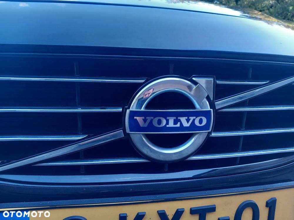 Volvo V60 D6 AWD Plug-in Hybrid Summum - 8