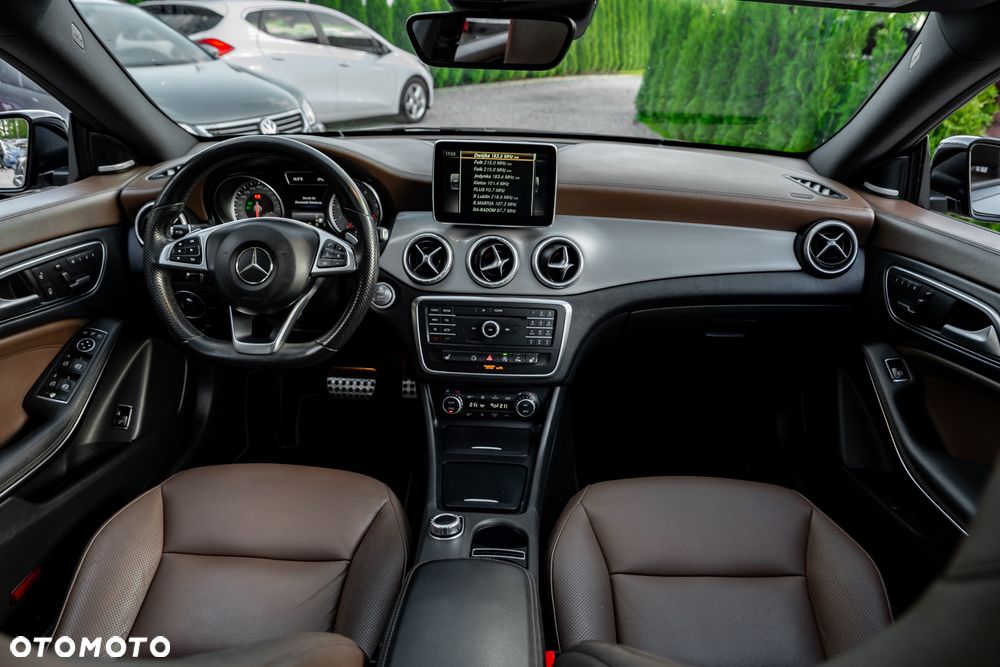 Mercedes-Benz CLA Shooting Brake 250 4Matic 7G-DCT Sport - 30