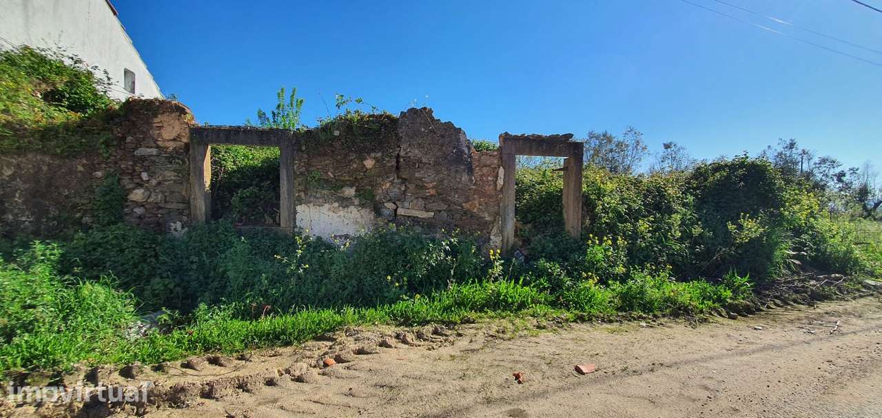 Terreno com urbano em ruína para Moradia em Igreja Nova do Sobral - Grande imagem: 3/13