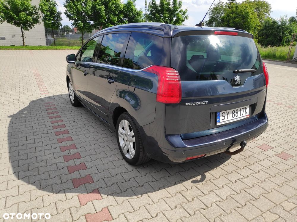 Peugeot 5008 1.6 THP Family - 3