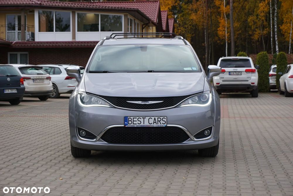 Chrysler Pacifica - 15