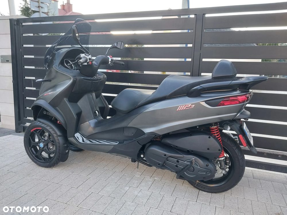 Piaggio MP-3 - 4