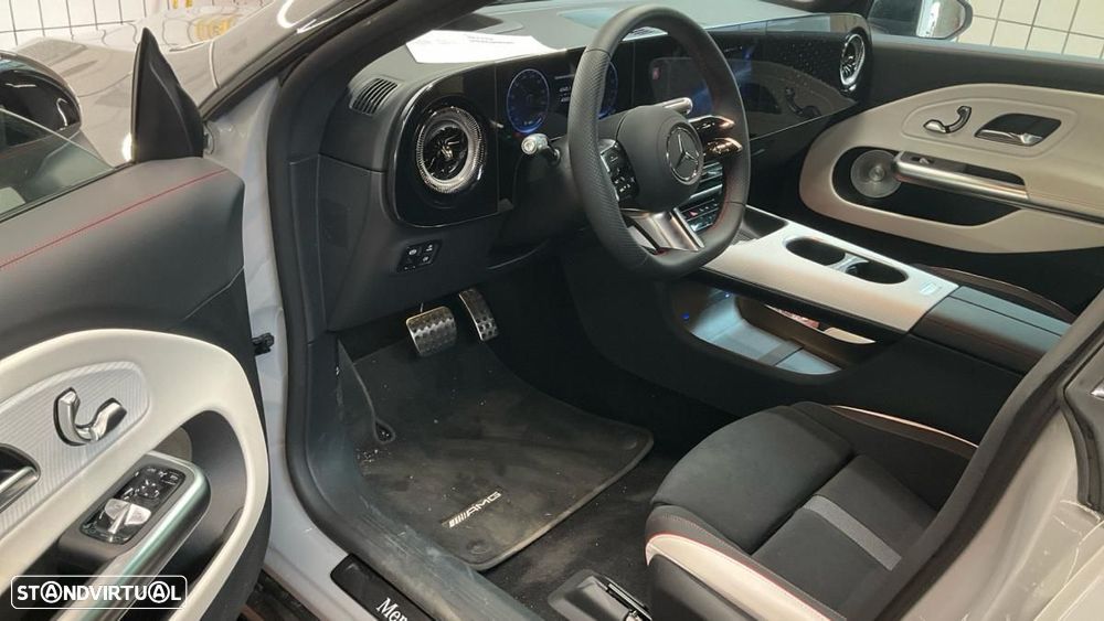 Mercedes-Benz CLA 350 EQ Shooting Brake 4Matic - 5