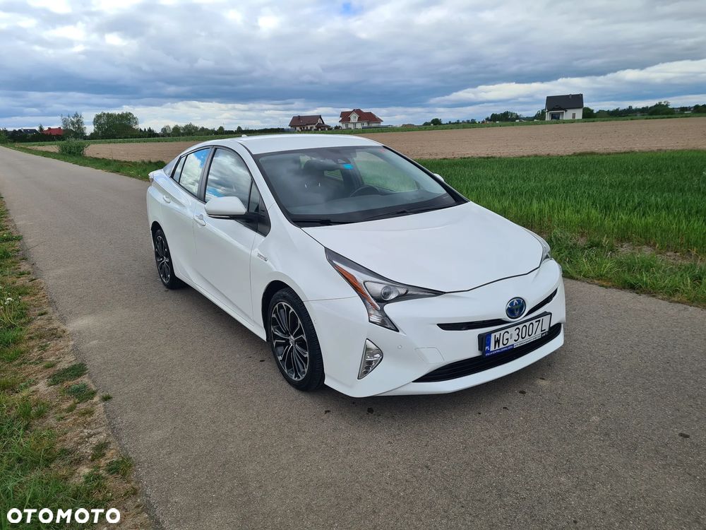 Toyota Prius Hybrid Executive - 1