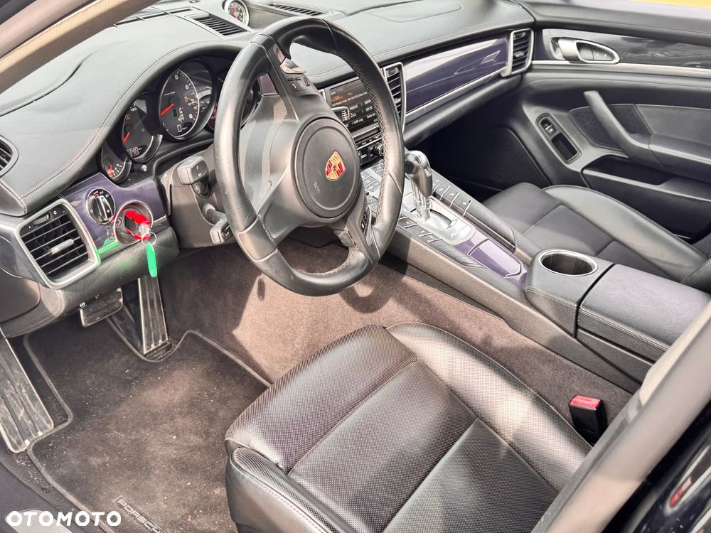 Porsche Panamera - 5