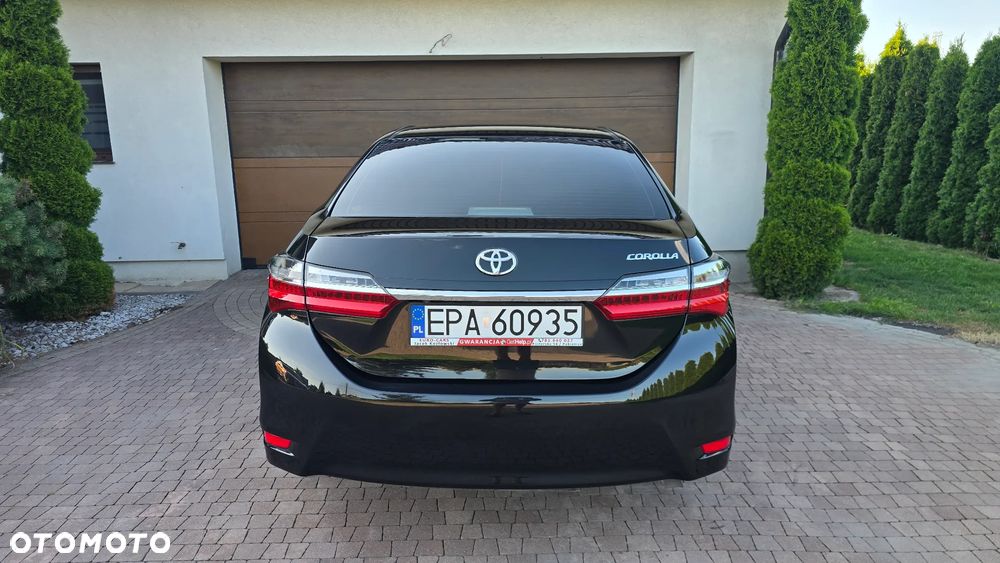 Toyota Corolla - 8