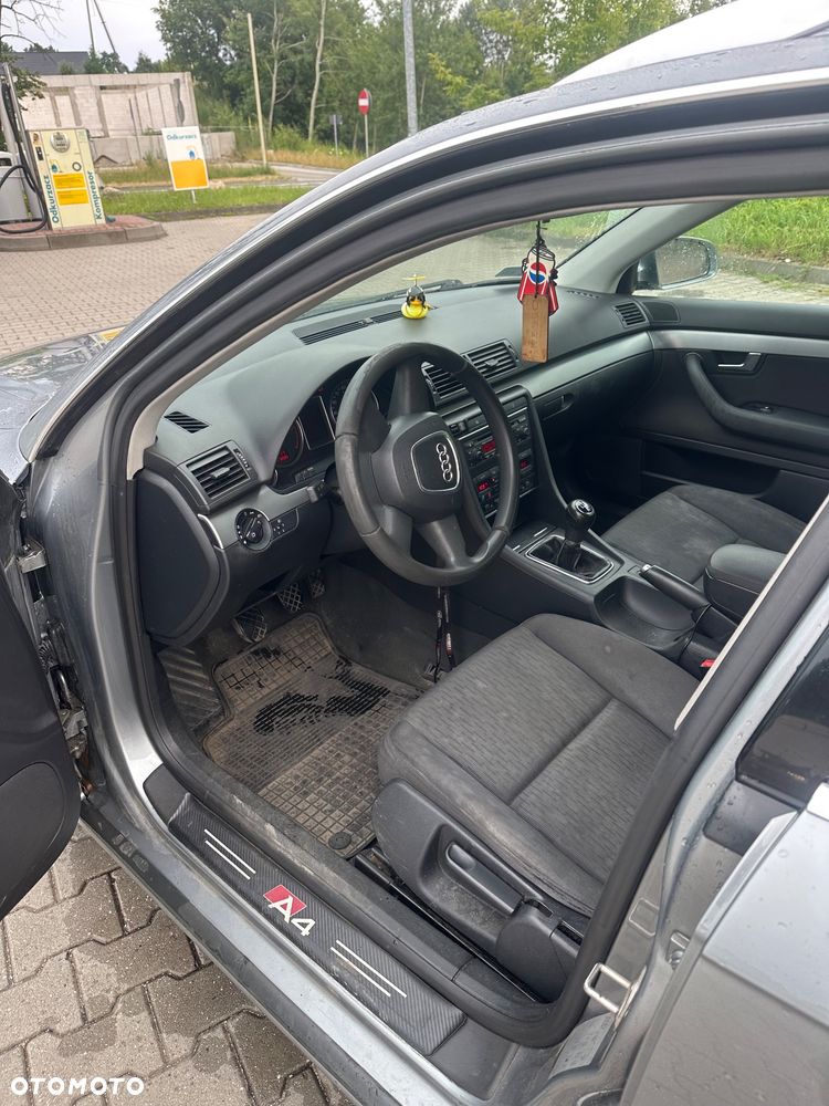 Audi A4 Avant 2.0 TDI - 7