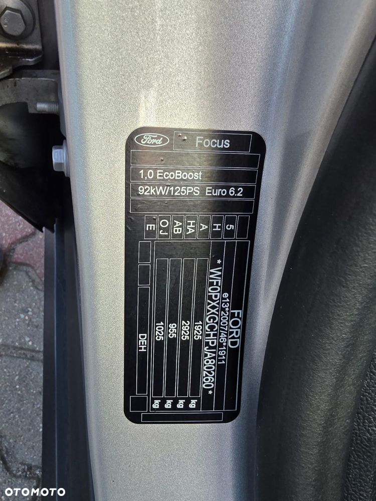 Ford Focus 1.0 EcoBoost STart-Stopp-System TITANIUM X - 19