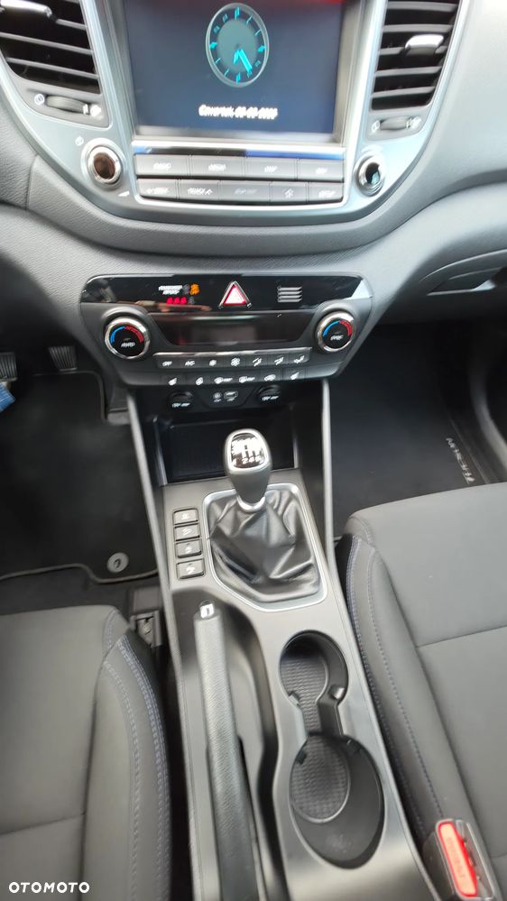 Hyundai Tucson 1.6 GDI BlueDrive GO 2WD - 27