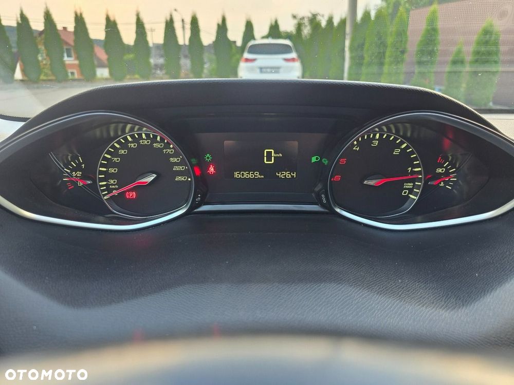 Peugeot 308 2.0 BlueHDi Allure S&S - 30