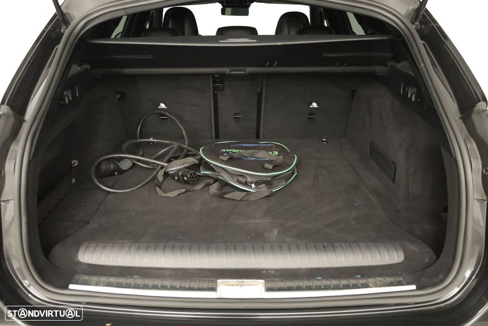 Mercedes-Benz E 300 e Avantgarde - 25