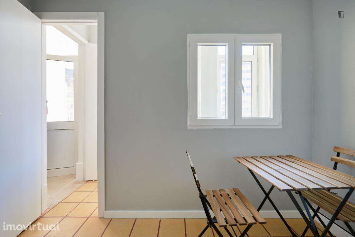 Quarto - localizado em Saldanha Lisbon - Grande imagem: 5/15