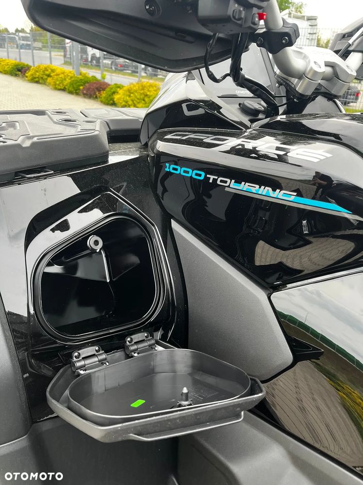 CFMoto CForce - 10