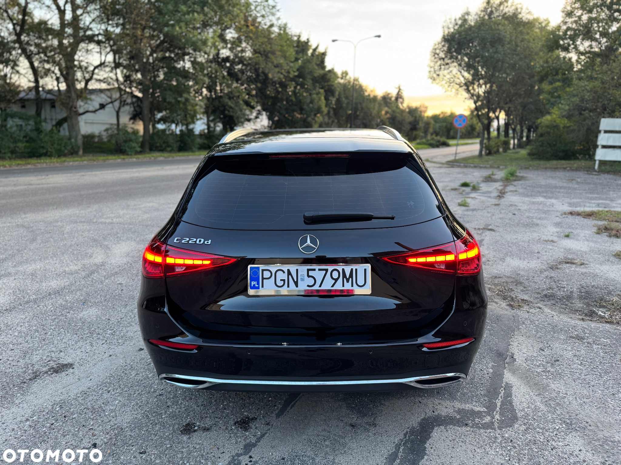 Mercedes-Benz Klasa C 220 d T 9G-TRONIC Avantgarde - 3