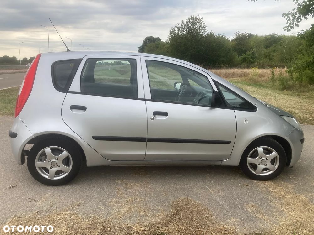 Mitsubishi Colt - 2