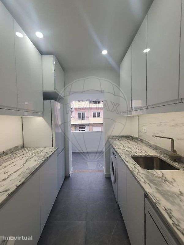 Apartamento T1 para venda - Grande imagem: 2/9