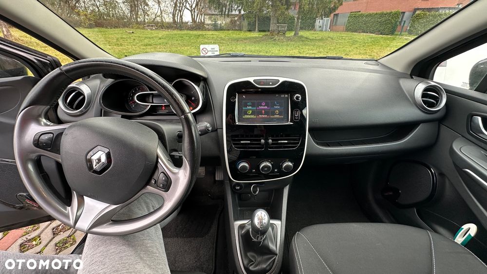 Renault Clio 1.2 16V Limited - 12