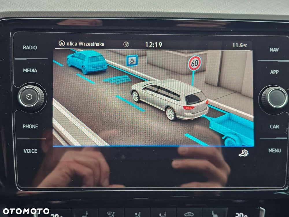 Volkswagen Passat Variant - 27