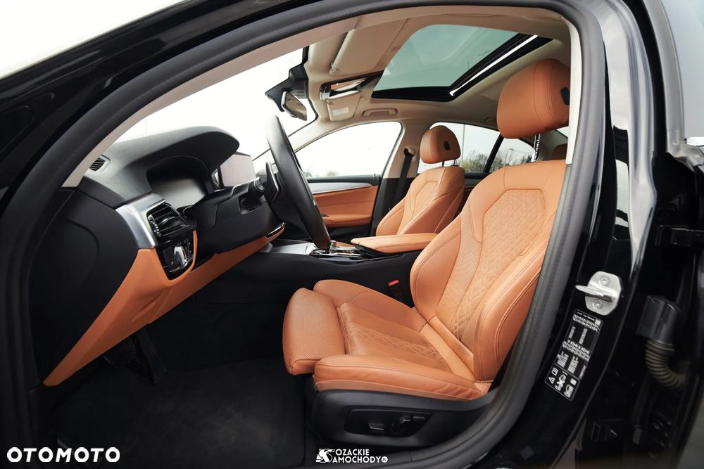 BMW Seria 5 520d - 14