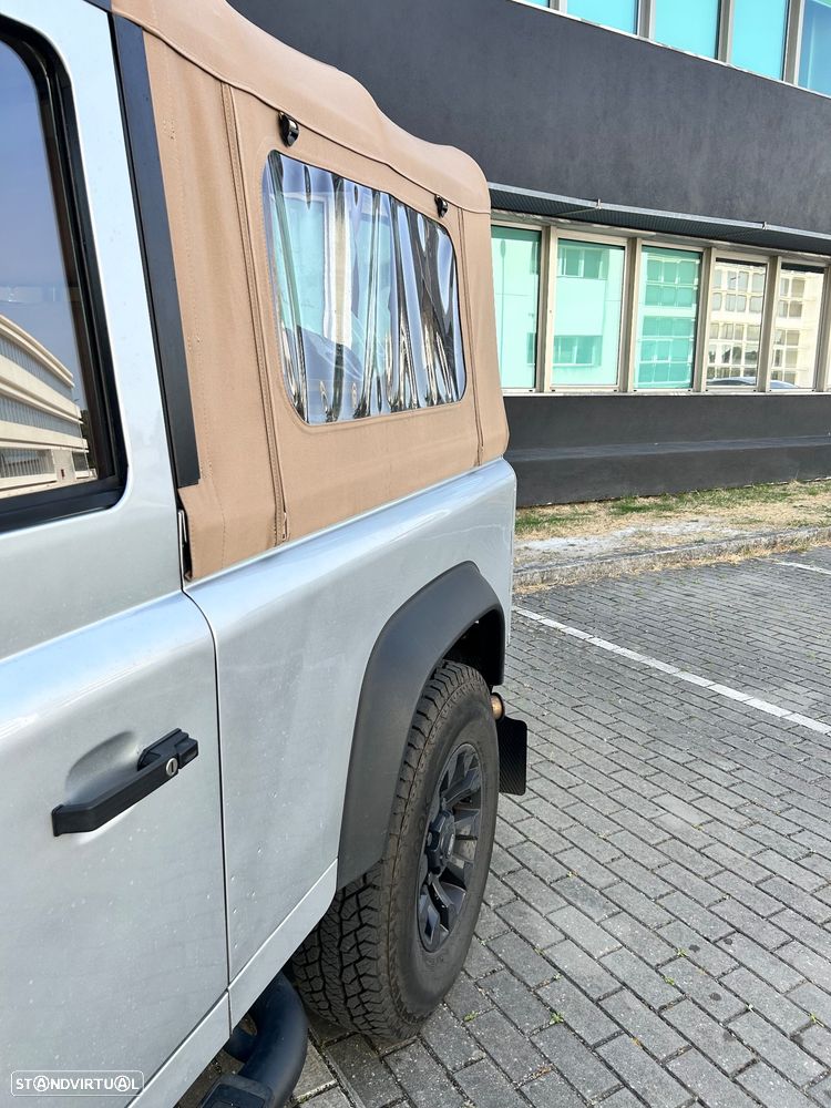 Land Rover Defender 90 2.4 CRD S - 14