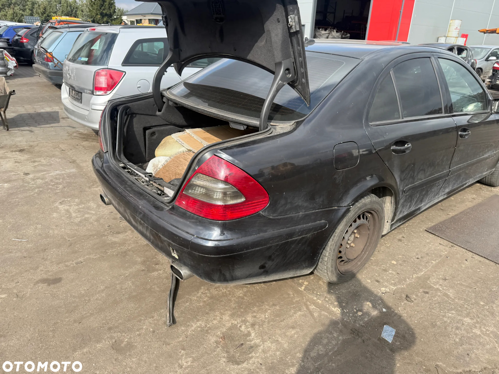 Mercedes Benz W211 2.2 CDI Skrzynia Drzwi Zderzak Klapa - 2